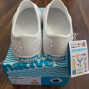 NIB white Native Jefferson